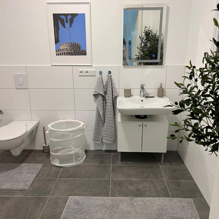 Luxurioeses Apartment,Neubau, 4 Personen, Parkplatz, Griechischer Stil Bochum Kültér fotó