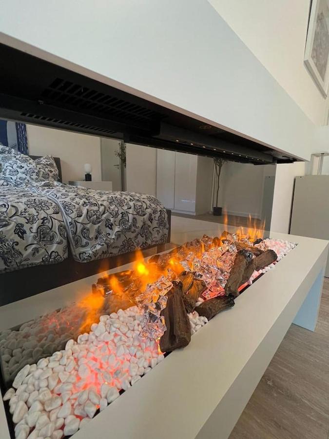 Luxurioeses Apartment,Neubau, 4 Personen, Parkplatz, Griechischer Stil Bochum Kültér fotó